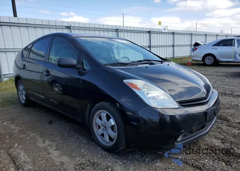 2005 Toyota Prius from USA, damaged, VIN JTDKB20UX53032574